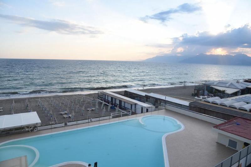Blu Hotel ปอนเตกัญญาโน ภายนอก รูปภาพ