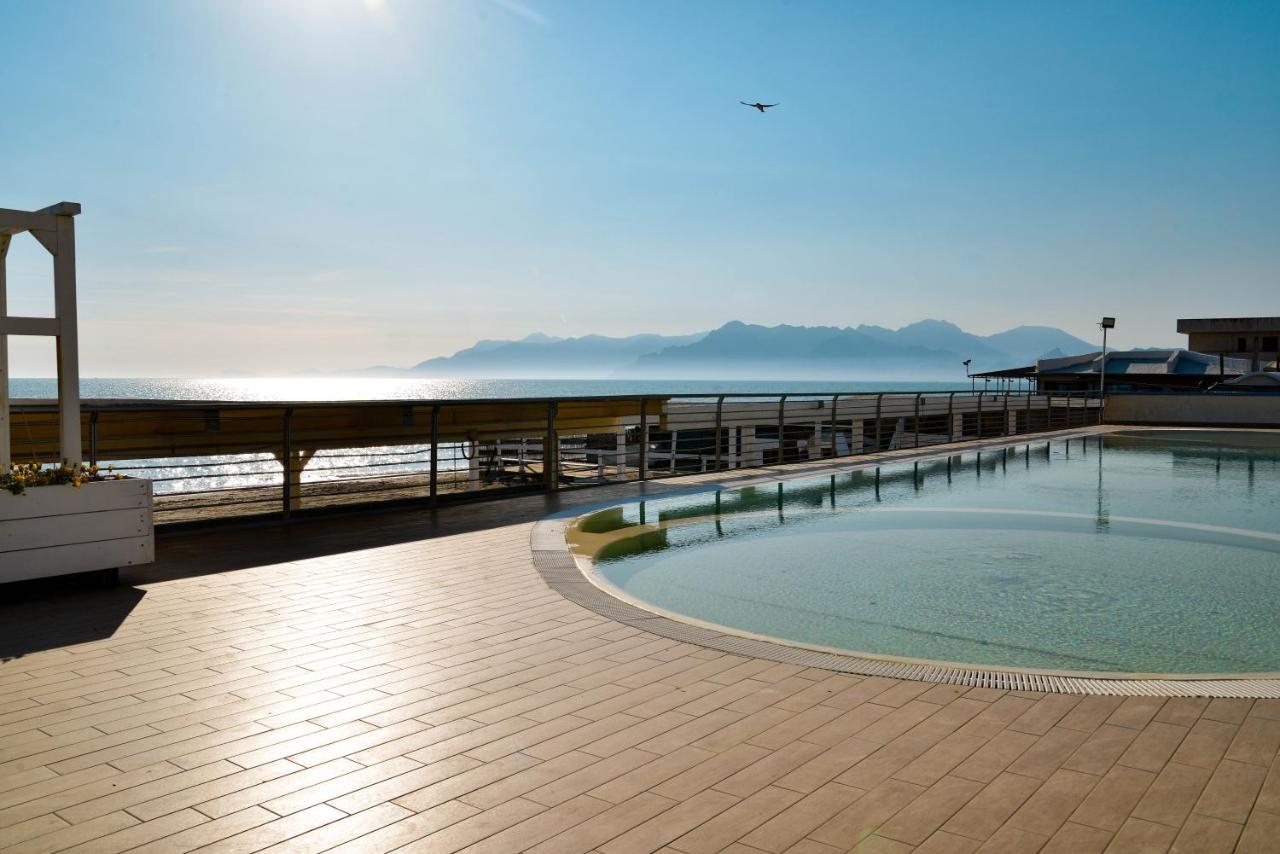 Blu Hotel ปอนเตกัญญาโน ภายนอก รูปภาพ